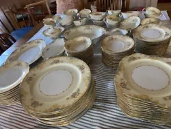 12 small bowls 11 dinner plates 11 square plates. So basically there is really service for 11 minus one dessert plate.