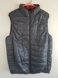 Up for sale is a Original Weatherproof Mens Puffer Vest. Grey. Plaid. Large. Measurements are: Chest 29