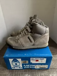 Vtg Women Merrell Hiking Boots Air Cushion Light Traveler Grey US Size Med 6.5. Very nice overall original condition....