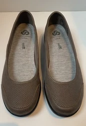 Cloudsteppers By Clarks Womens 7 
