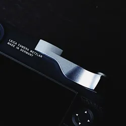 Designed For Leica M10 Silver Aluminum Thumb Grip Thumb UP Hot Shoe Cover. Application: only for Leica M10. The...