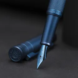 Black/Blue/Silver/Golden/Colored Iri dium nib creates an extraordinary writing tool;. Bent(Curved, 1.0mm).