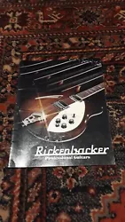 Rickenbacker Catalog 1988 - Collector. 16 pages - Quality paper - Beautiful pics.