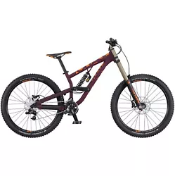 scott voltage FR720 downhill bike. Great shape, small tear in the seat and small scratch from hauling in trailer. 2016 