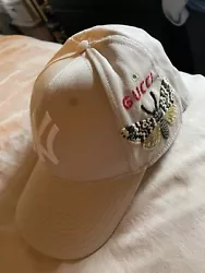 Gucci NY Yankees Taupe Embroidered Baseball Cap.