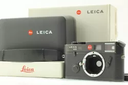 Leica M6 TTL 0.85 Black. 2756761 (Yr.2001). NEAR MINT++. Near Mint+++. - There is one ding on the bottom plate. - There...