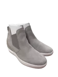 Inspired by SOREL’s classic Out ’N About boot, this wedge has a go-anywhere, do-anything attitude. It features a...
