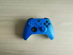 Bonjour, Je vends une manette Xbox Séries X|S Shock Bleu neuve jamais utilisé, en parfaite état entièrement...