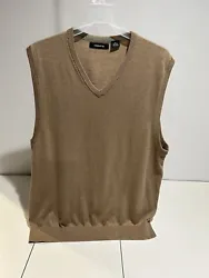 Claiborne Men’s Beige Sweater Vest Size XL. Ii6d.99