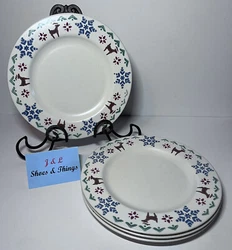Pfaltzgraff Nordic Christmas Reindeer (4) Dinner Plates 10.5”.Discontinued - produced from 1996-2000.Excellent...