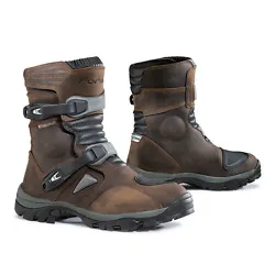 Forma ADVENTURE LOW motorcycle boots. For riders who know their Forma size.