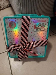 DELUXE PRESENT SURPRISE - SERIE LIMITEE.