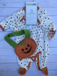 Vitamin baby brand Halloween / October Adorable three piece set 100% cotton outfits . new with tags Size 3 month. One...