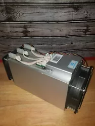 This unit mines both Decred (DCR) at 2.4TH/S and 1000W. Uses a 220V-240V circuit. Power cord is NOT included. Chip...