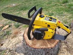 Selling a excellent running Mcculloch 850 Chainsaw with 20