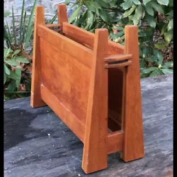 Contemporary Fine Woodworking by Paul Sirofchuck, Magazine Stand. Signed P Sirofchuck © 97 as seen in my photos down...