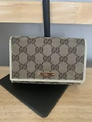 Gucci Supreme GG Canvas Wallet With Snap Closure. In great condition- used but plenty of lifeMade in ItalyBill slot5...