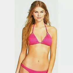 Volcom Surfeza with triangle top and full bottom. Lined Crochet suit in magenta pink. Our warehouse is full with all of...