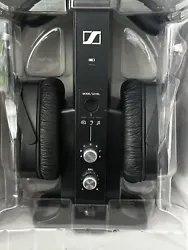 Experience high-quality audio with the Sennheiser RS 195 Over the Ear Wireless Headphones in black. These headphones...