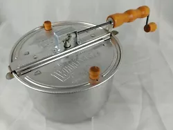 Original Stovetop Whirley Pop Popcorn Maker Popper Aluminum Hand Crank.