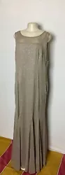 LENGTH MAXI. COLOR BEIGE/GLITTER. ARM TO ARM 22