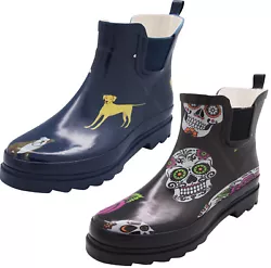 Bad weather can strike at any second. When it hits, you need a good, strong pair of boots to keep your feet cosy and...