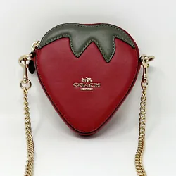This Coach Strawberry Leather Coin Case is brand new with tags. It originally retails for $150! It is made of smooth...