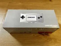 NINTENDO Game Boy Micro Console - Argenté. Collector, très rare, officielle originale NINTENDONEUVE, complète à...