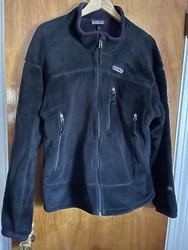 PLEASE SEE PICTURES ( no size tags but look like XL )Vintage 90’s Patagonia R Regular Fleece Polartec Jacket Men’s...