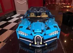 Bugatti Chiron Lego à monter  aucune pièce manquante