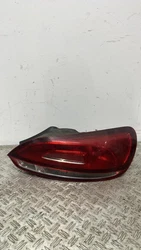 Modèle du véhicule : SCIROCCO 3 PHASE 1 COUPE. Couleur : Origine. Numéro de pièce fabricant : 1K8945096R. Nombre de...