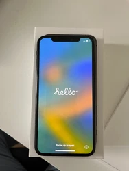 Apple iPhone XS 64GB - Gris Sidérale.Un iPhone noir comme neuf, peu servie et protégé par des produits Rhinoshield...