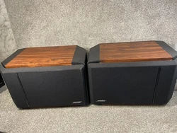 Bose 301 Series IV Bookshelf Speakers Wood Grain Left & Right PAIR MINT COND..