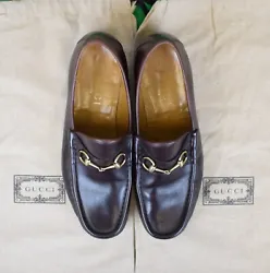 1953 Horsebit loafer in leather. Since the introduction of its classic shape in the 1950s, the preppy-inspired shoe has...