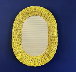 Great color! Great condition!15.5” x 12”.Vintage wicker oval mirror!Fast and safe shipping.