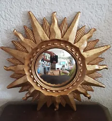 Magnifique miroir de sorcière bombé mural modèle rayons de soleil doré. Miroir mural. Miroir seul 14 cm.
