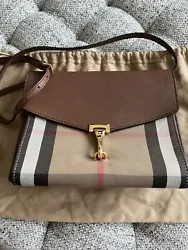 burberry crossbody bag authentic. In good condition