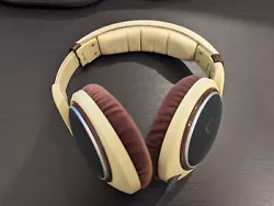 I have own this classic piece of art headphone on the shelf for many years. Its still in very good condition. Its sound...