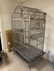 An amazing bird cage from King’s Cages - a premier bird cage manufacturer. All of our cages are Non-Toxic and Safe...