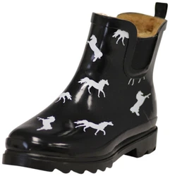 Bad weather can strike at any second. When it hits, you need a good, strong pair of boots to keep your feet cosy and...
