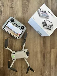 (still under DJI warranty not sure how long ). Used but great condition RC (screen )Remote (Lightly used ） 1. Used...
