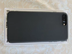 Apple iPhone 7 Plus 128Go - Noir. Très bon état Toujours protégé vitre et coque porte feuille Fonctionne...