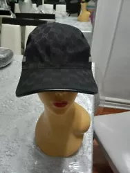 Gucci hat new with tag