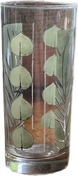 This beautiful Pfaltzgraff Arborwood Aspen Glass is a must-have for any glassware collection. Made of high-quality...