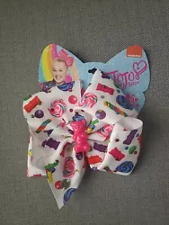 With its stunning multicolor design, this bow is perfect for girls who love to stand out. Made by Jojo Siwa, this...