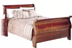 bedroom set queen 4 piece. Additional used mattress and boxspring mattress for free.