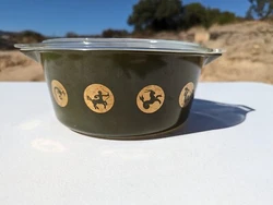 One of the Most Popular Special Edition Pyrex Dishes, This Set Dates to the Year 1961 and Is Made in the Good ol US of...