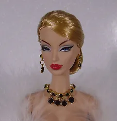 Fashion Royalty, Barbie, Silkstone. SILVER Plated ou GOLD Plated.