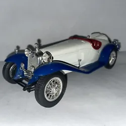 Burago - 1932 Alfa Romeo 2300 Spider 1/18 Scale No Windshield. Red White & Blue. WINDSHIELD IS MISSING! please see all...
