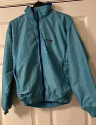 Vintage 1990’s Patagonia USA Capiline Fleece Lined Blue Jacket 14. Great pre-owned condition.
